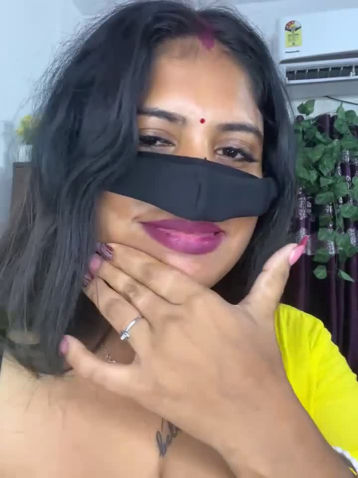 V-Hot-Sweti